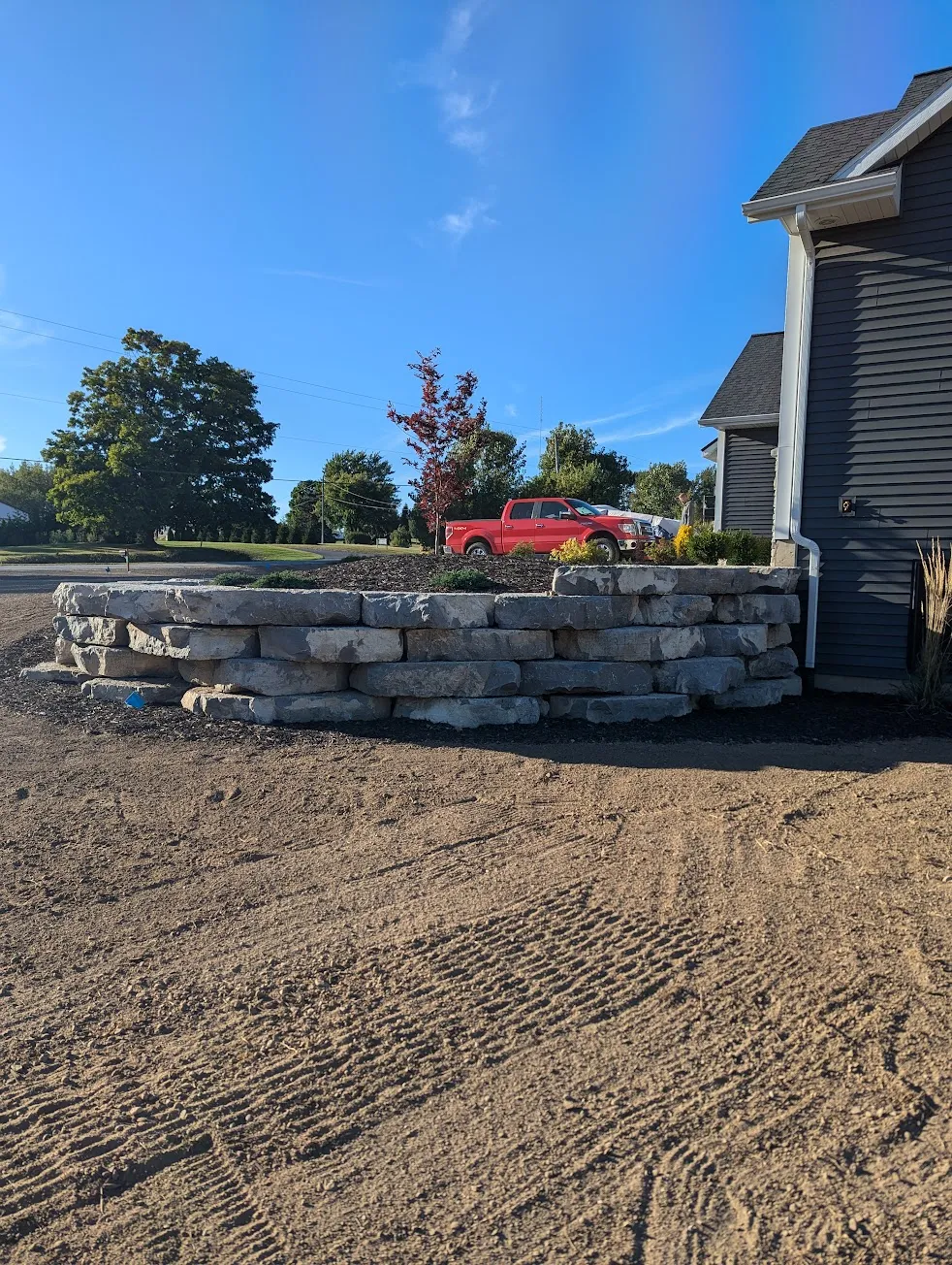 Natural stone wall